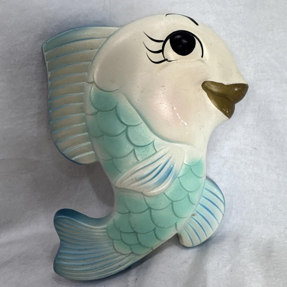 Vintage Anthropomorphic 1964 Miller Studio Chalkware Fish with Lips Wall Art 8"